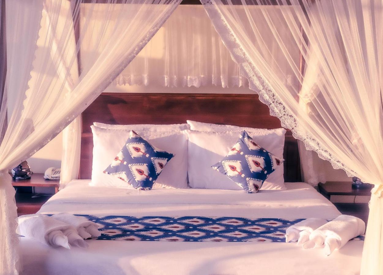 Hotel Calypso Sunset à Iranawila Extérieur photo